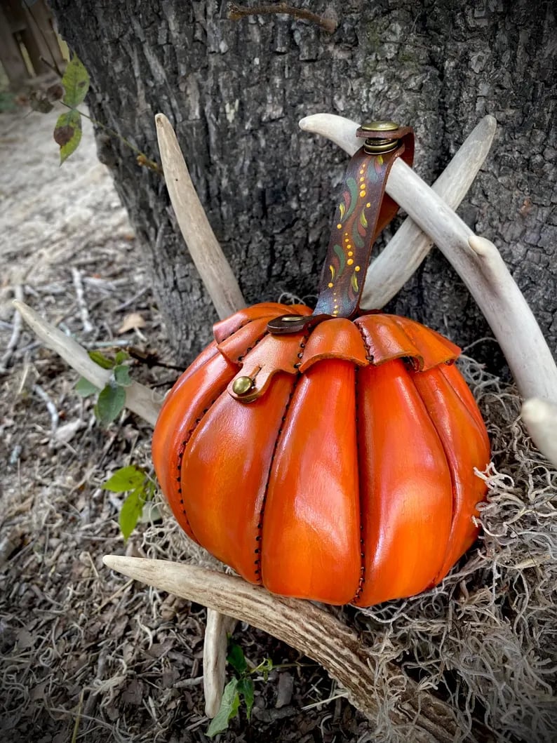 🔥 New Hot Selling 🎃 Pumpkin Leather Foraging Pouch